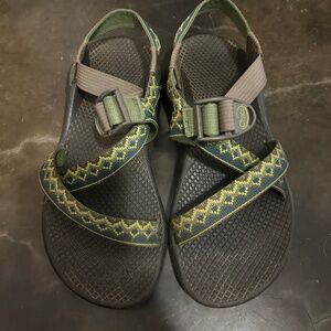 Chaco size 6
